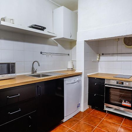 Lovely Apt In Bairro Alto Lisbon Bagian luar foto