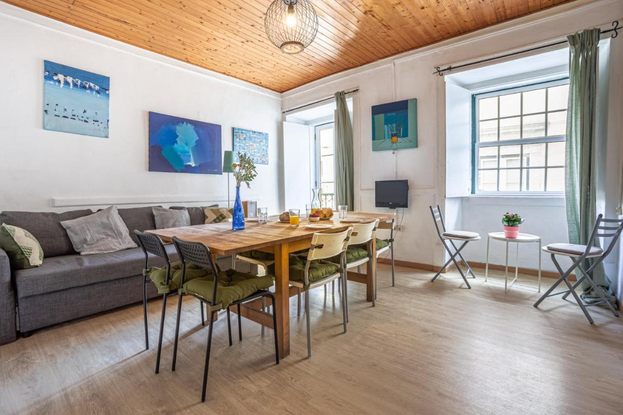 Lovely Apt In Bairro Alto Lisbon Bagian luar foto