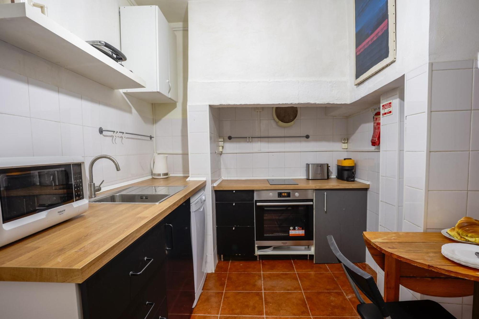 Lovely Apt In Bairro Alto Lisbon Bagian luar foto